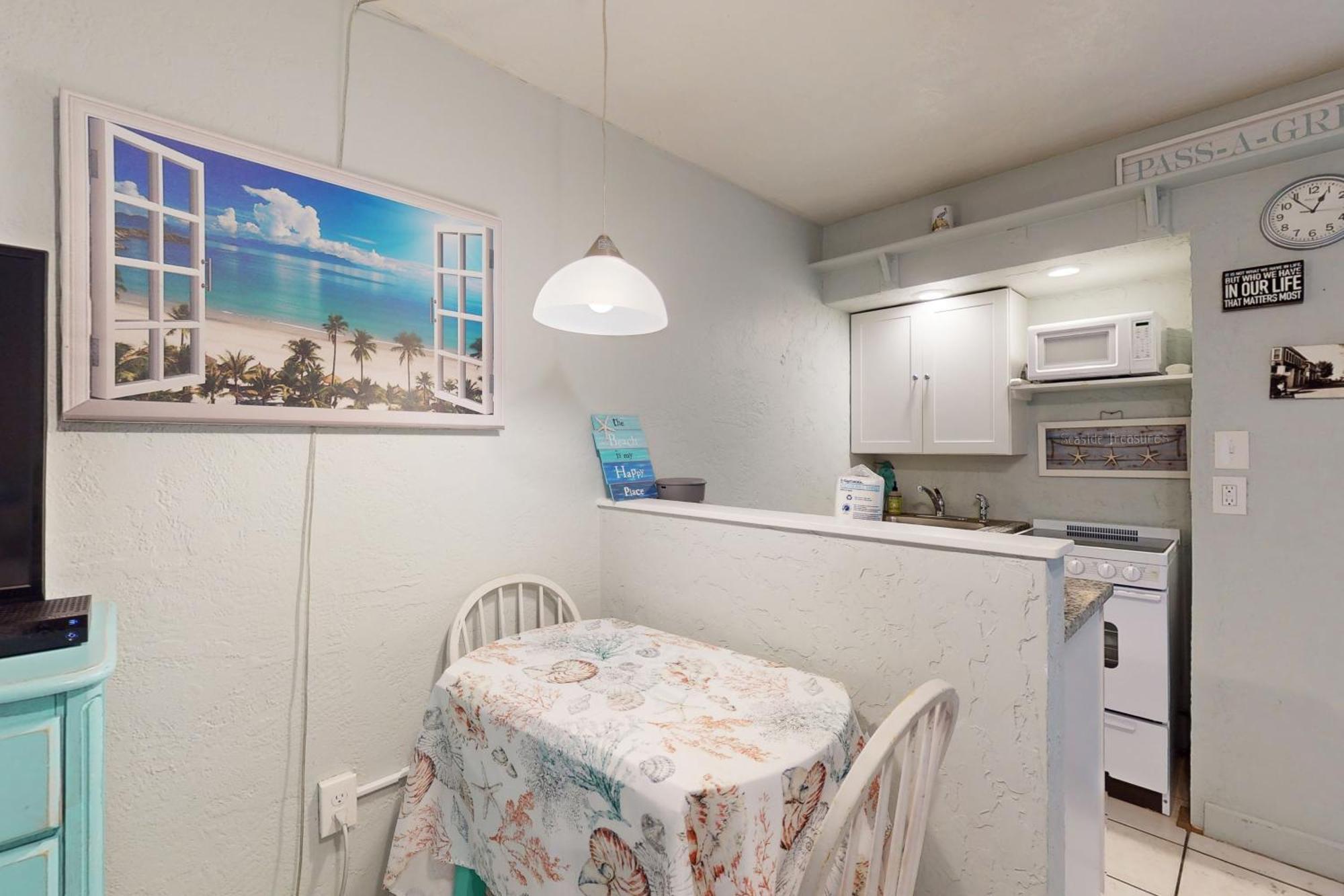 Pass-A-Grille Beach Retreat Unit 8 St. Pete Beach Exterior photo