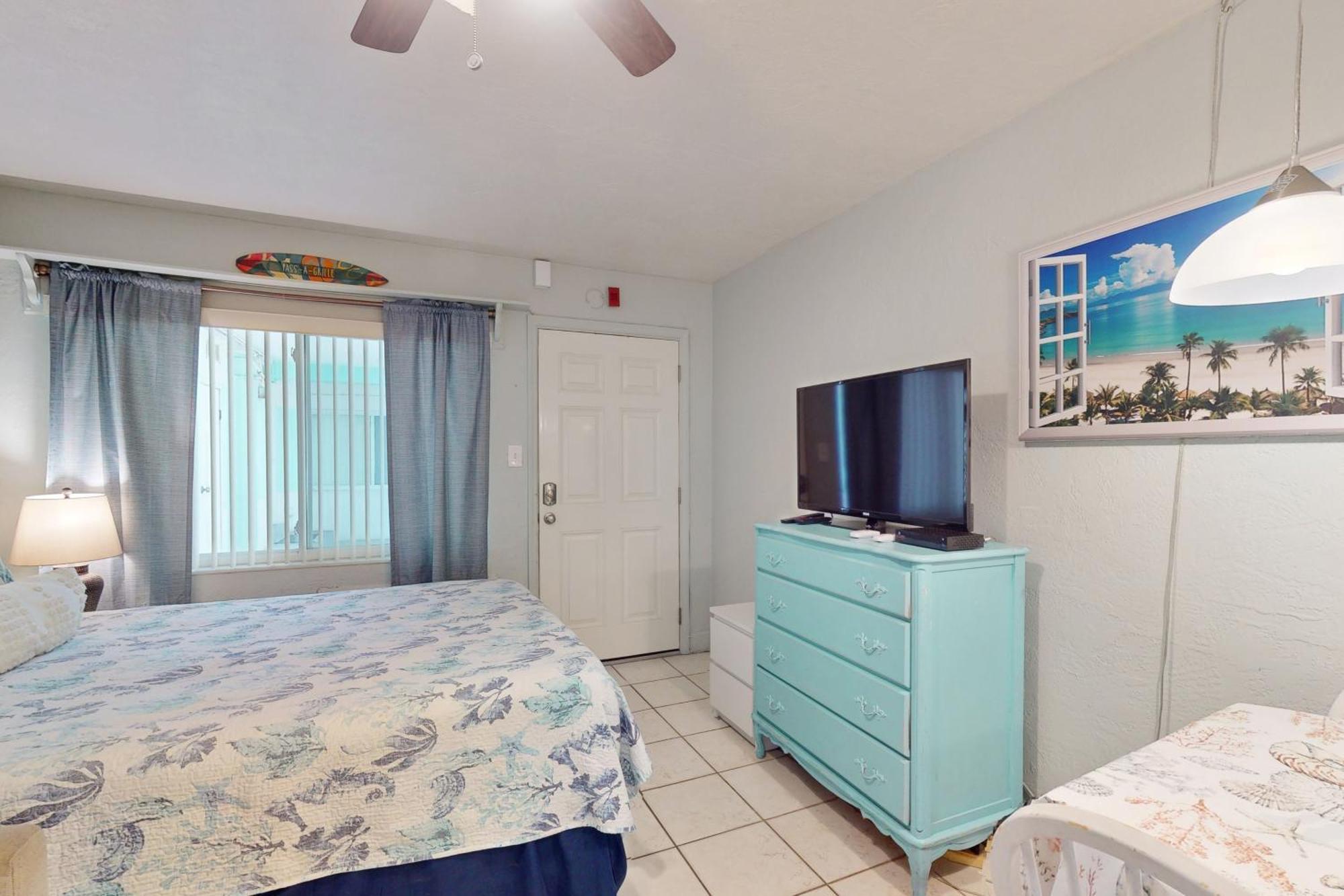 Pass-A-Grille Beach Retreat Unit 8 St. Pete Beach Exterior photo