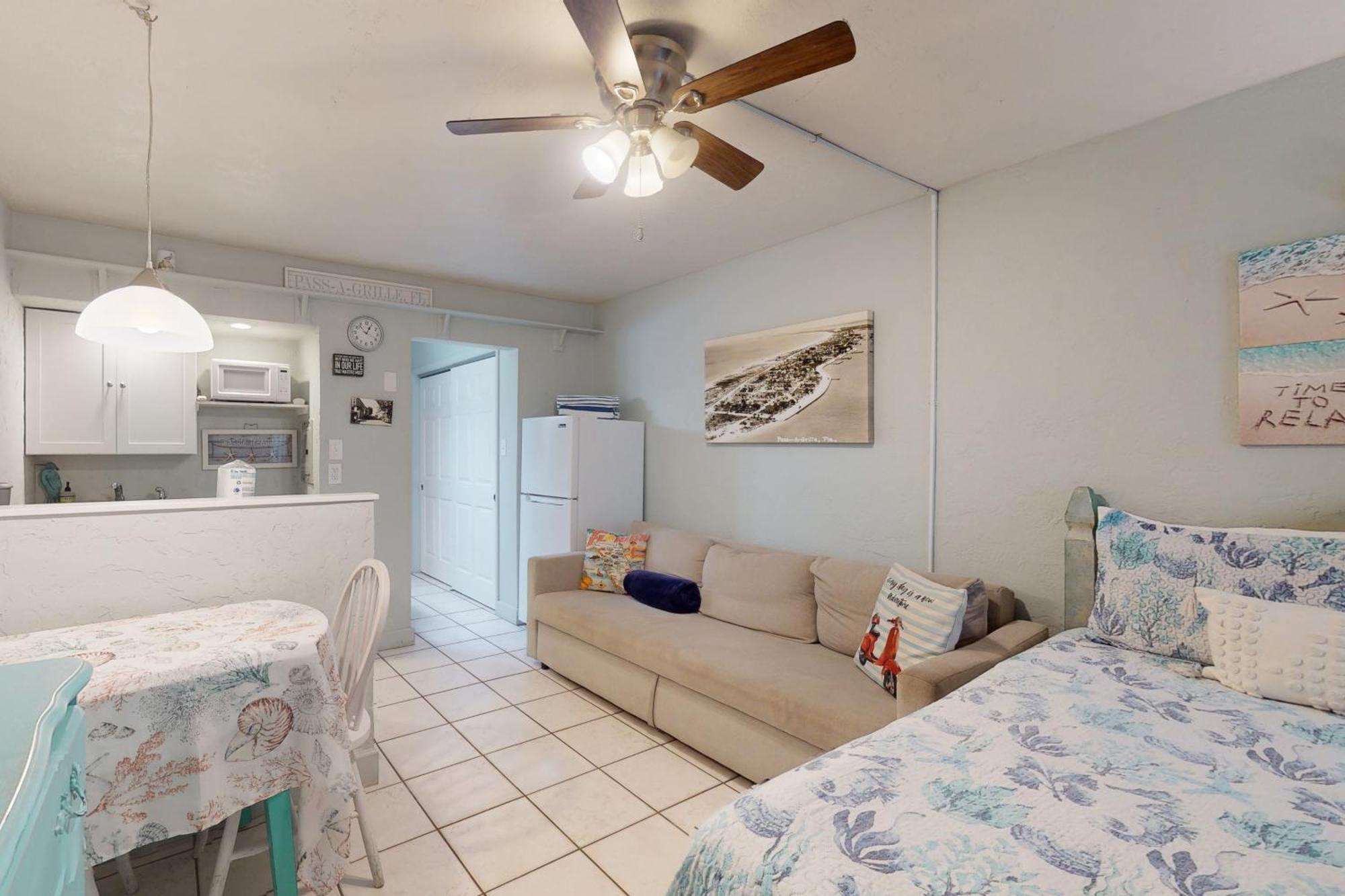 Pass-A-Grille Beach Retreat Unit 8 St. Pete Beach Exterior photo